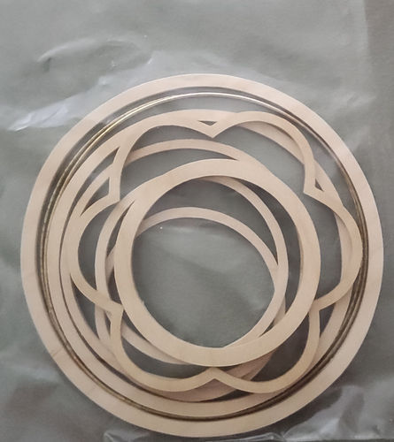 Mehrere Ringe Holz, Metall gold, Blume 11 cm -5 cm